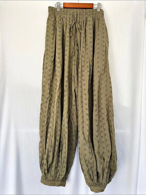 Scoop Eyelet Harem Cotton Pants Floral Green Small